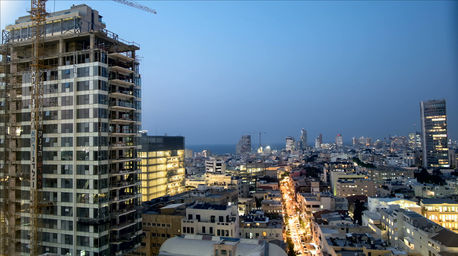 Tel aviv with clear sky